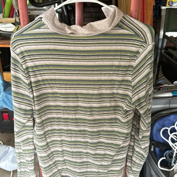 Sweater - Picture 2 of 3